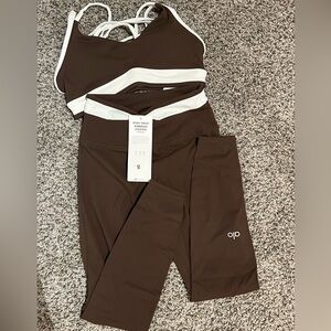 Alo set leggings and bra